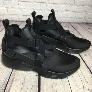Nike Air Huarache City Black & Gum